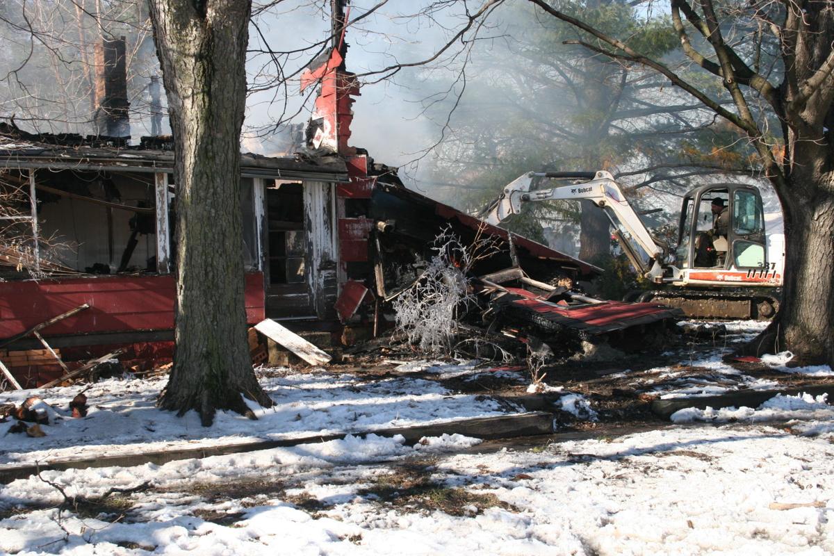 One dead in Steamboat Rock fire News