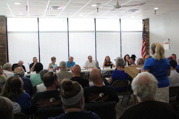 Priske changes vote, Schrad is Eldora police chief News