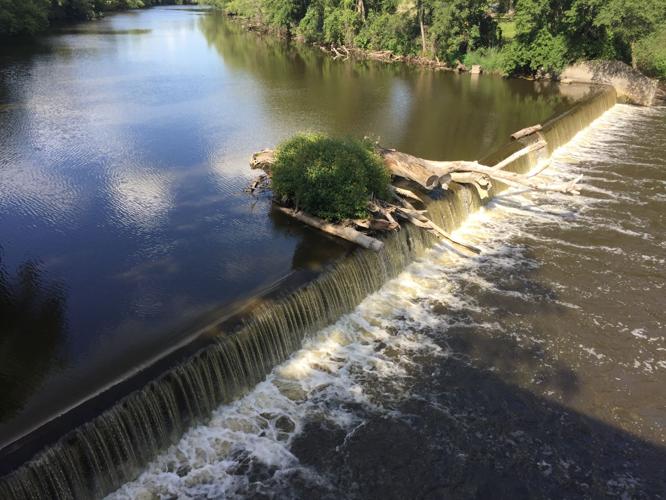 Experts share four options for Steamboat Rock dam News