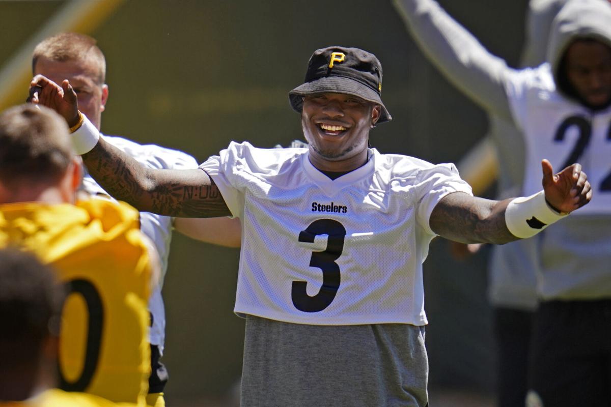 Steelers QB Dwayne Haskins killed in auto accident