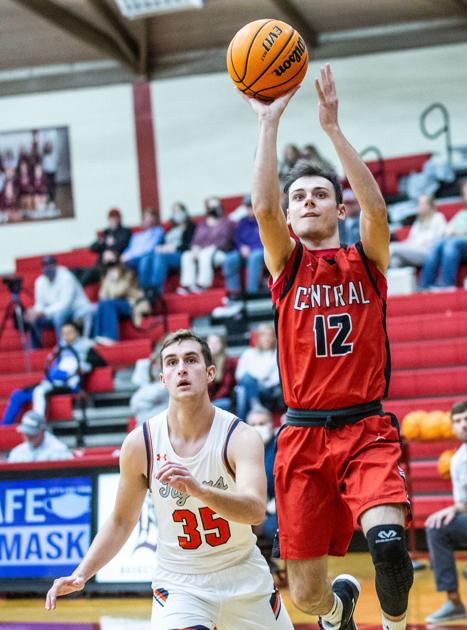 TimesDaily.com - Saturday's high school roundup: McCay leads Central to OT victory image
