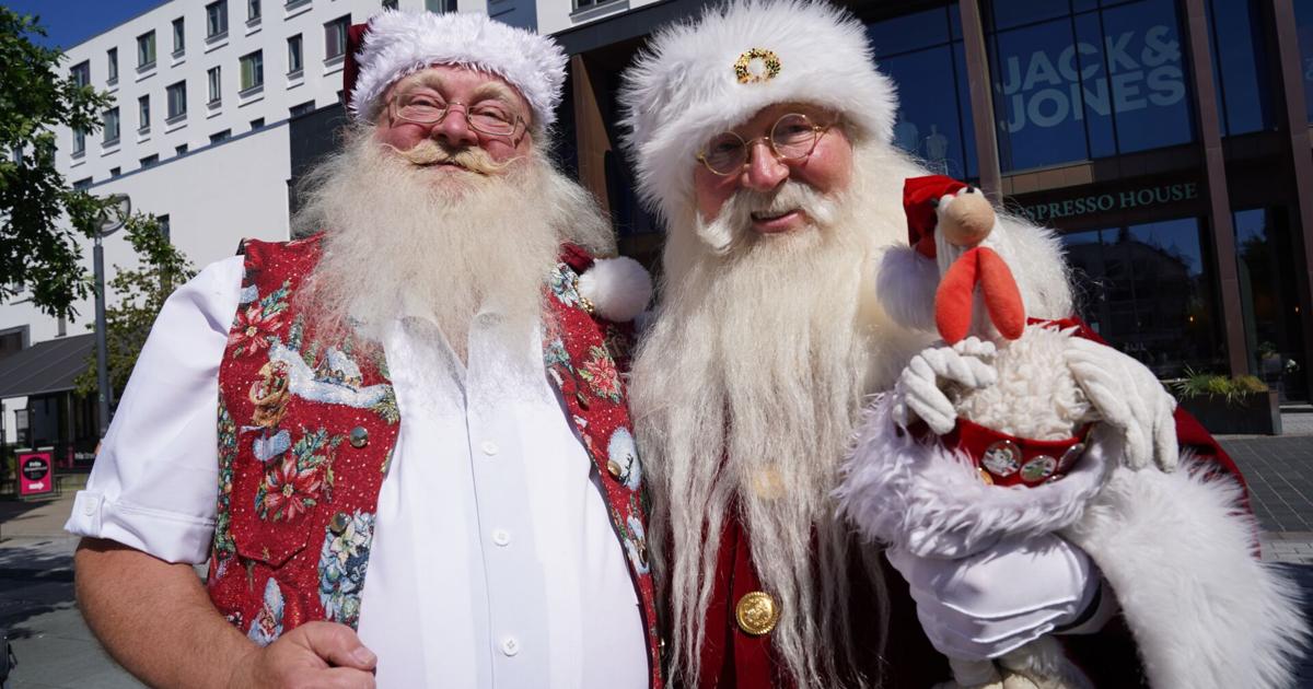 World Santa Congress brings Christmas cheer to summer