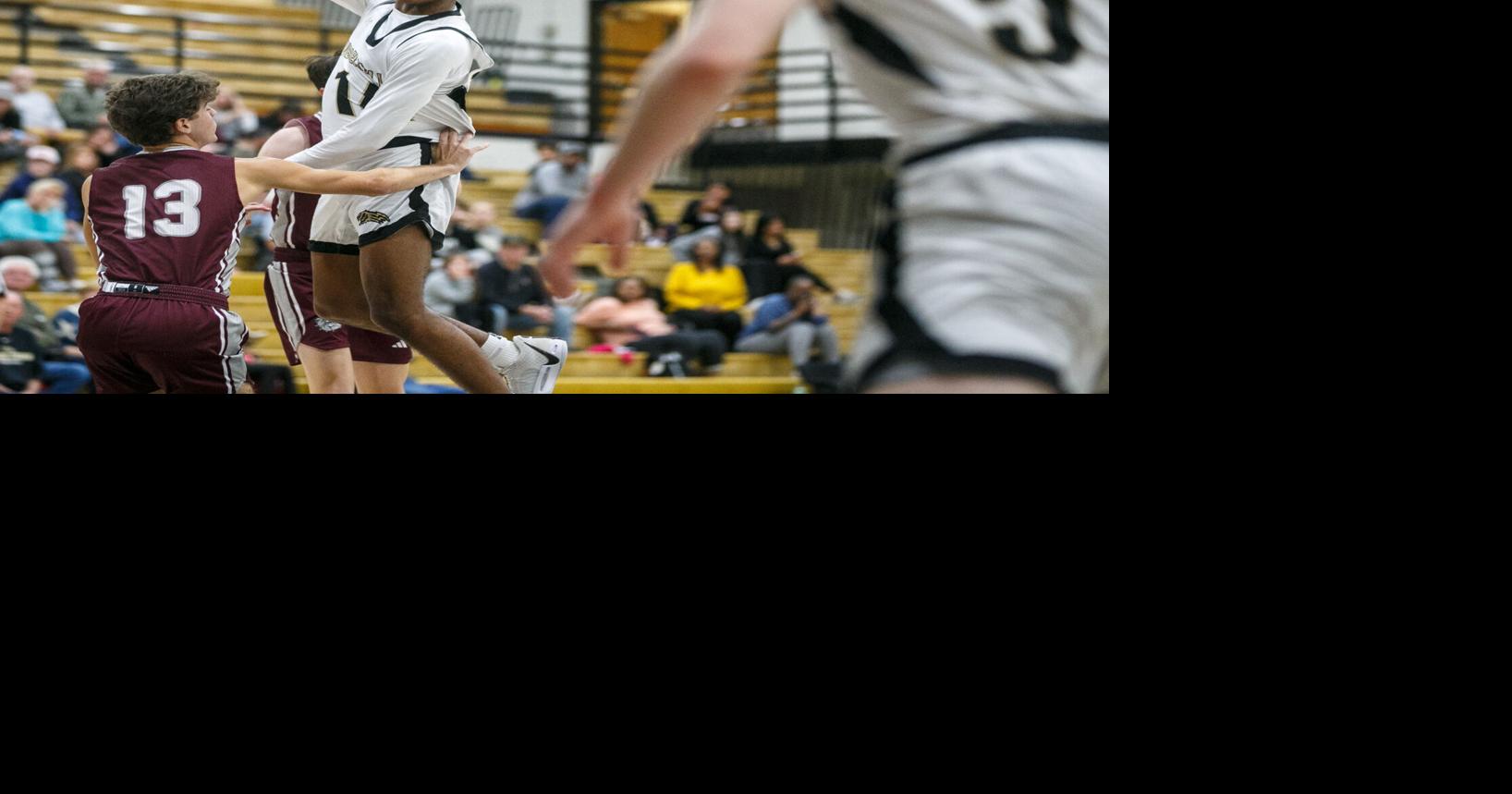 TimesDaily.com - 2-way duel: King, Duncan help Russellville Golden Tigers roll in points image