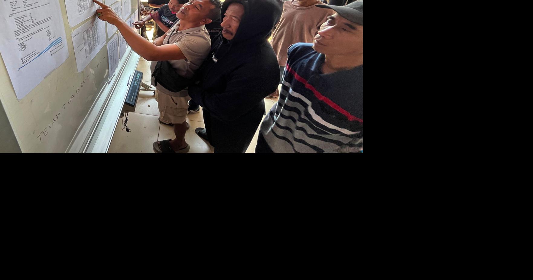 Indonesia widens search for 129 missing after ferry sinks