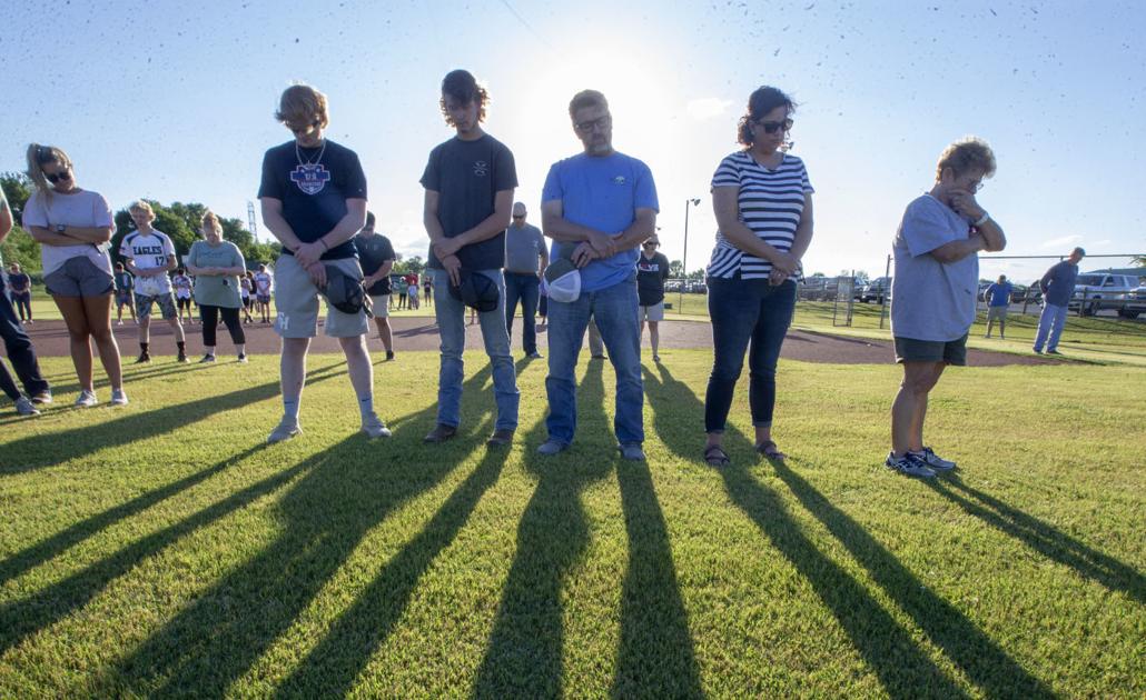 Times Daily - Covenant Christian holds prayer vigil for baseball coach David Lawler image