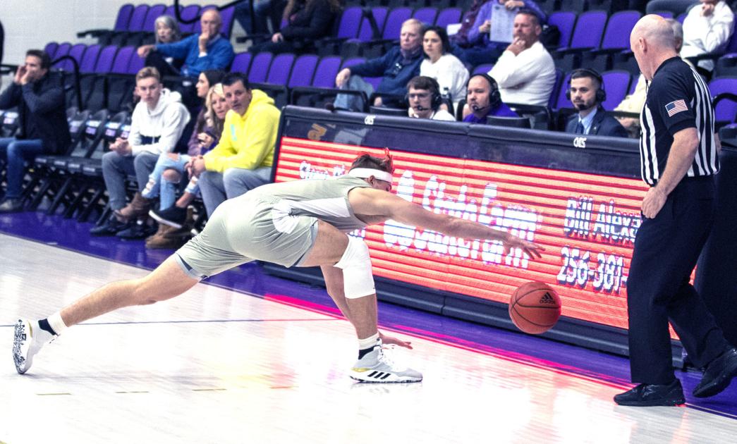 Una Vs Carver College Gallery Timesdaily Com