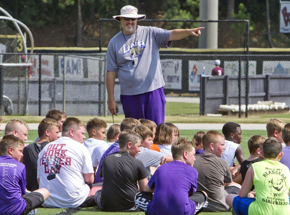 Una Youth Football Camp Gallery Timesdailycom