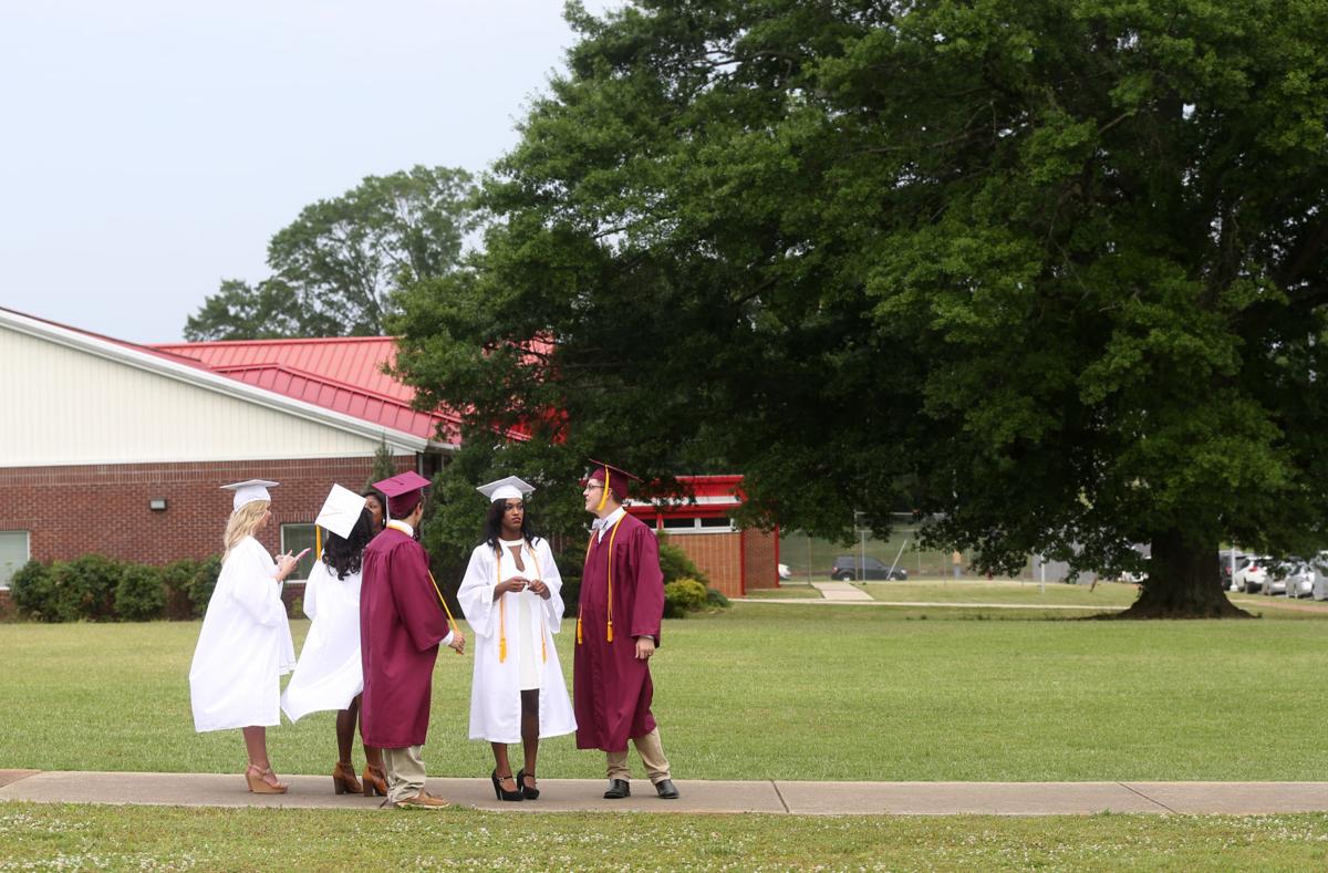 Deshler High School Graduation Gallery