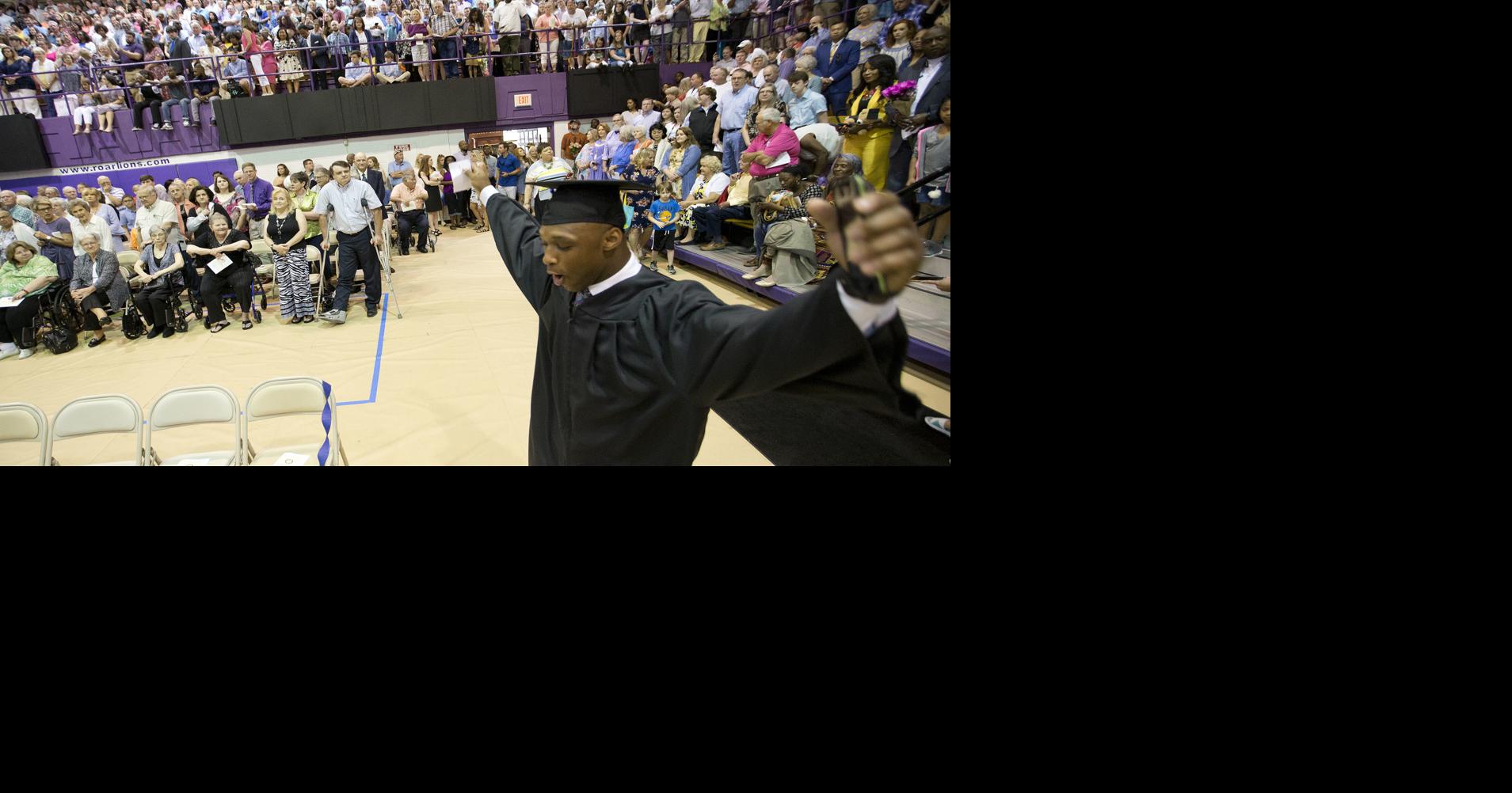 Overflow crowd fills Flowers Hall for UNA spring commencement | News ...