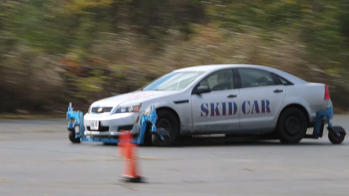 Florence Police Go Through Skid Car Training Video Gallery Timesdaily Com