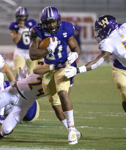 Una Defeats Western Illinois 26 17 In D 1 Home Opener Gallery