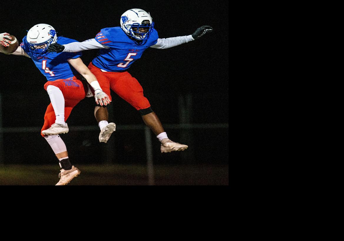 TimesDaily.com - Mars Hill lineman Tapia enjoys his shining, with-ball moment image