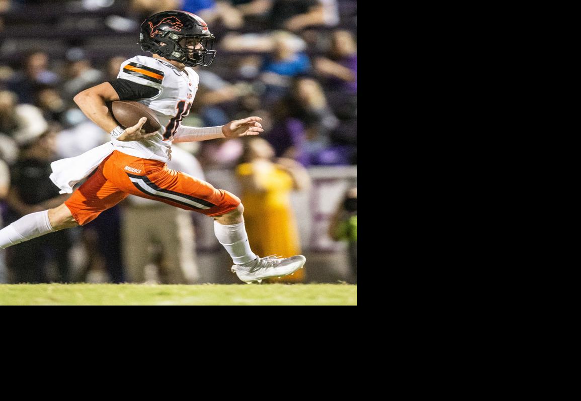 TimesDaily.com - Behind Murks' 4 scores, Brooks tops Rogers to stay unbeaten image