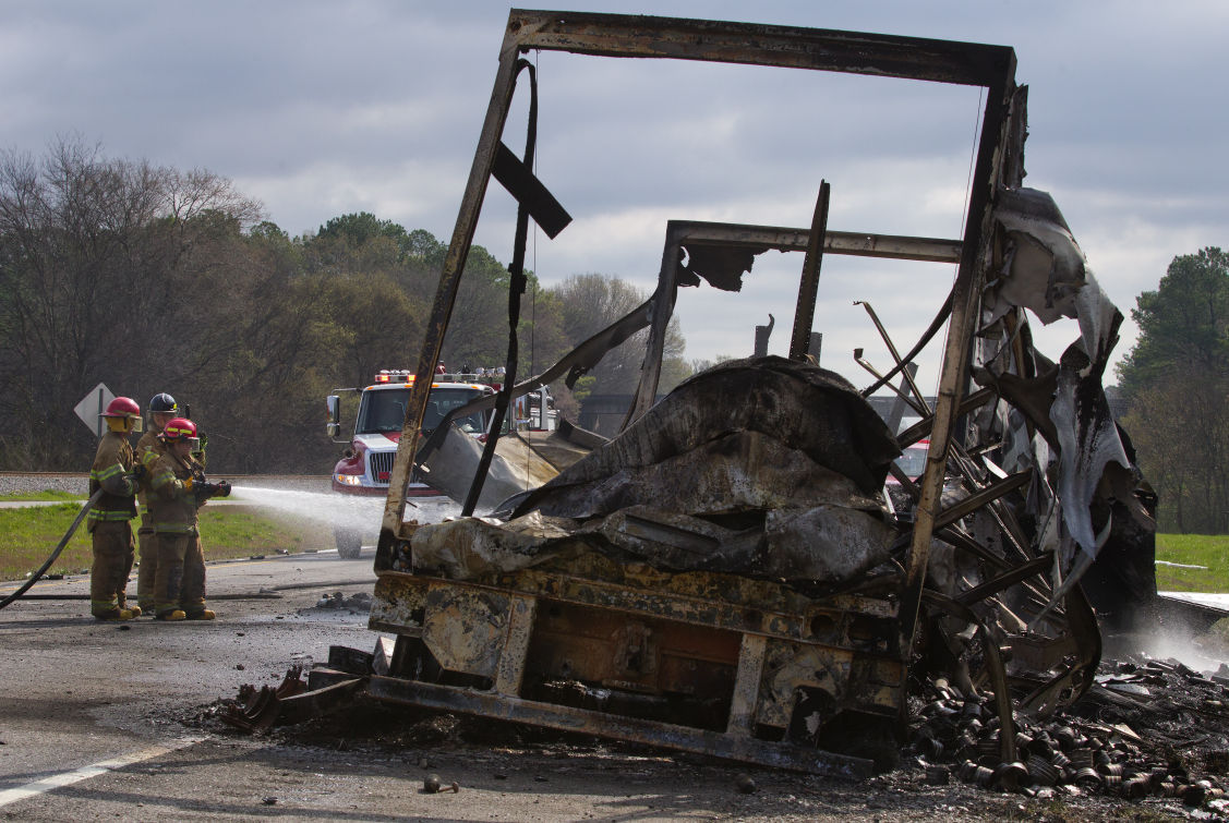 18-Wheeler burns 3