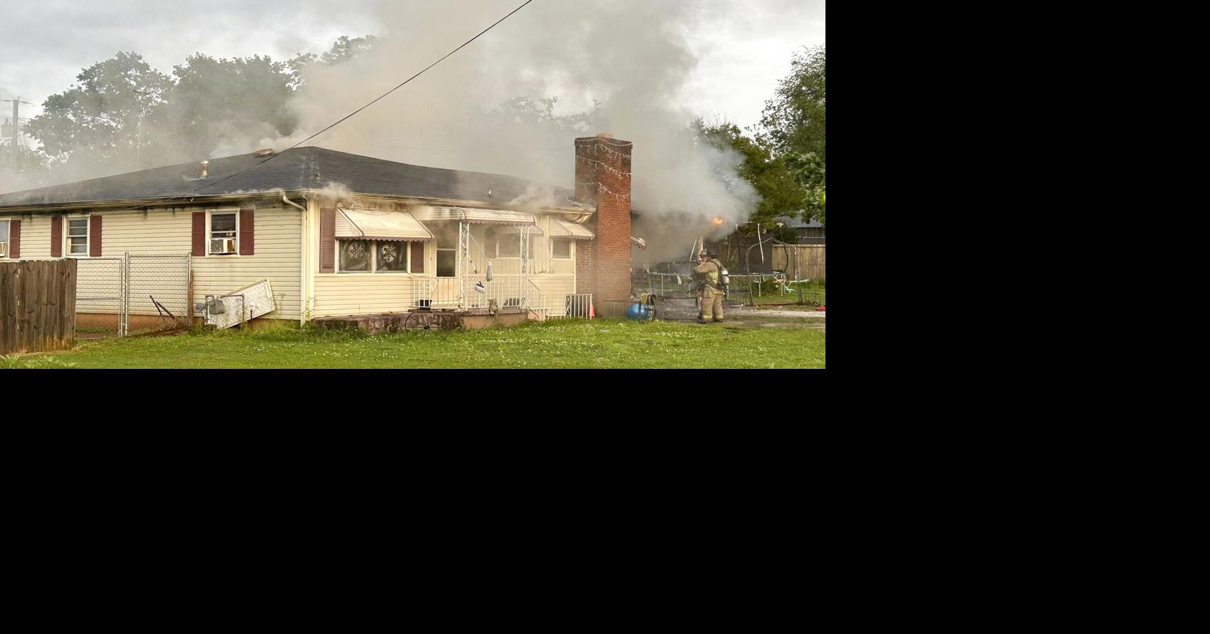 Firefighters rescue 3 pets from burning home | Local News | timesdaily.com