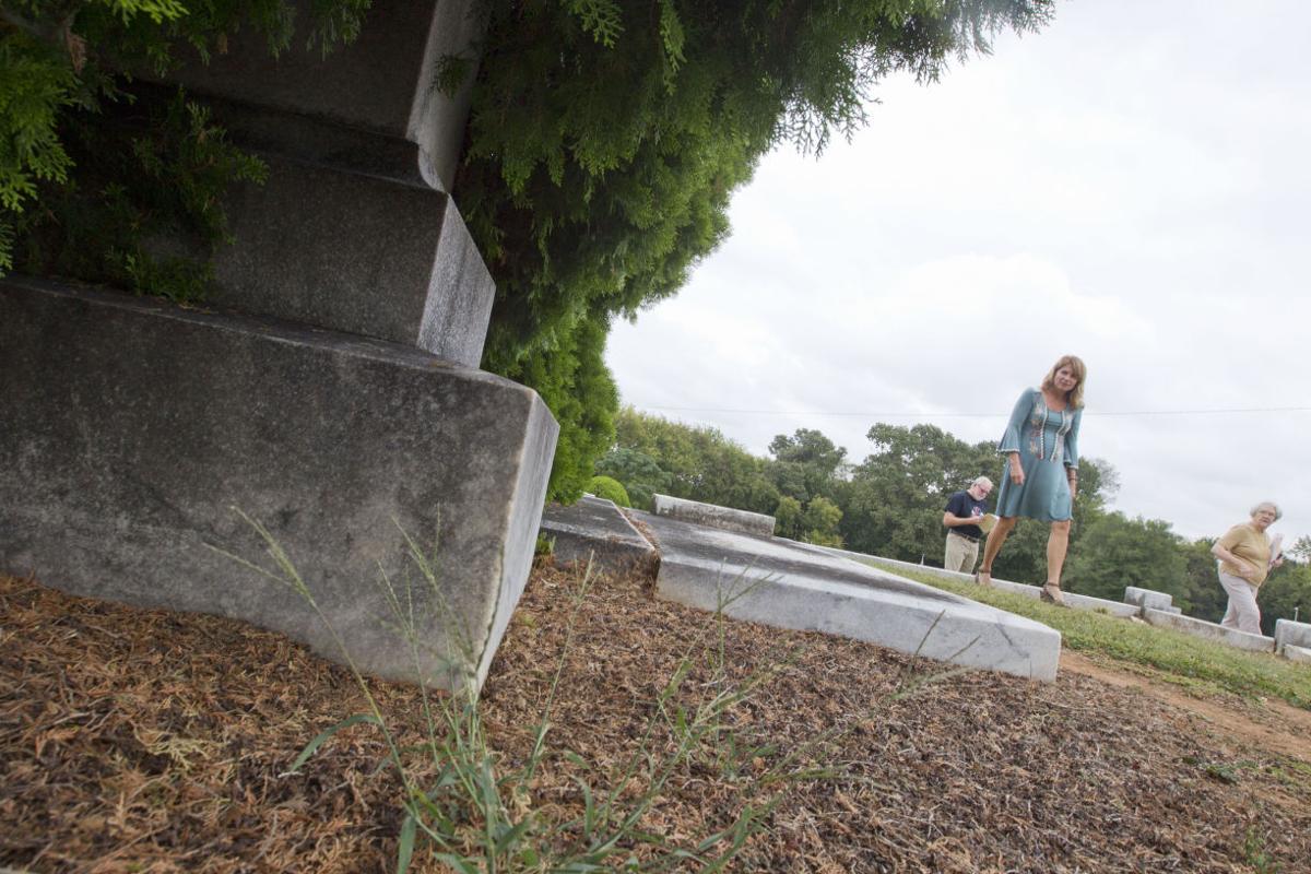 Oakwood Cemetery Tour Oakwood Cemetery Tour