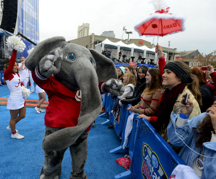 Alabama Pep Rally In New Orleans Syndicated Content