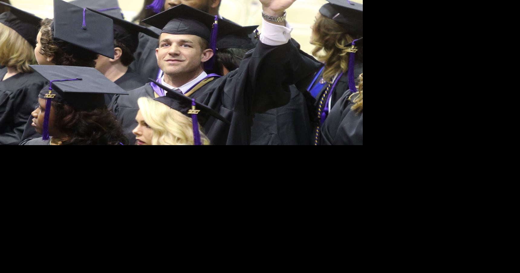 UNA celebrates graduates | Education | timesdaily.com