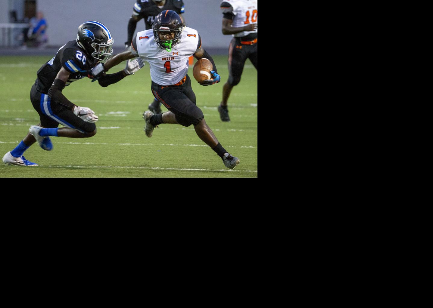 TimesDaily.com - Prep notebook: Florence's Jahlil Hurley racking up football scholarship offers image
