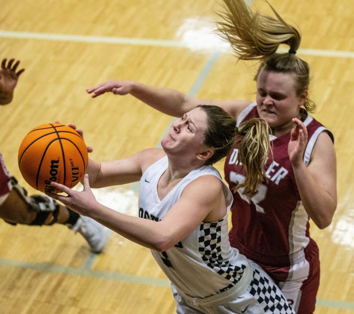 TimesDaily.com - Sending a message: Rogers roughs up Deshler in rematch image