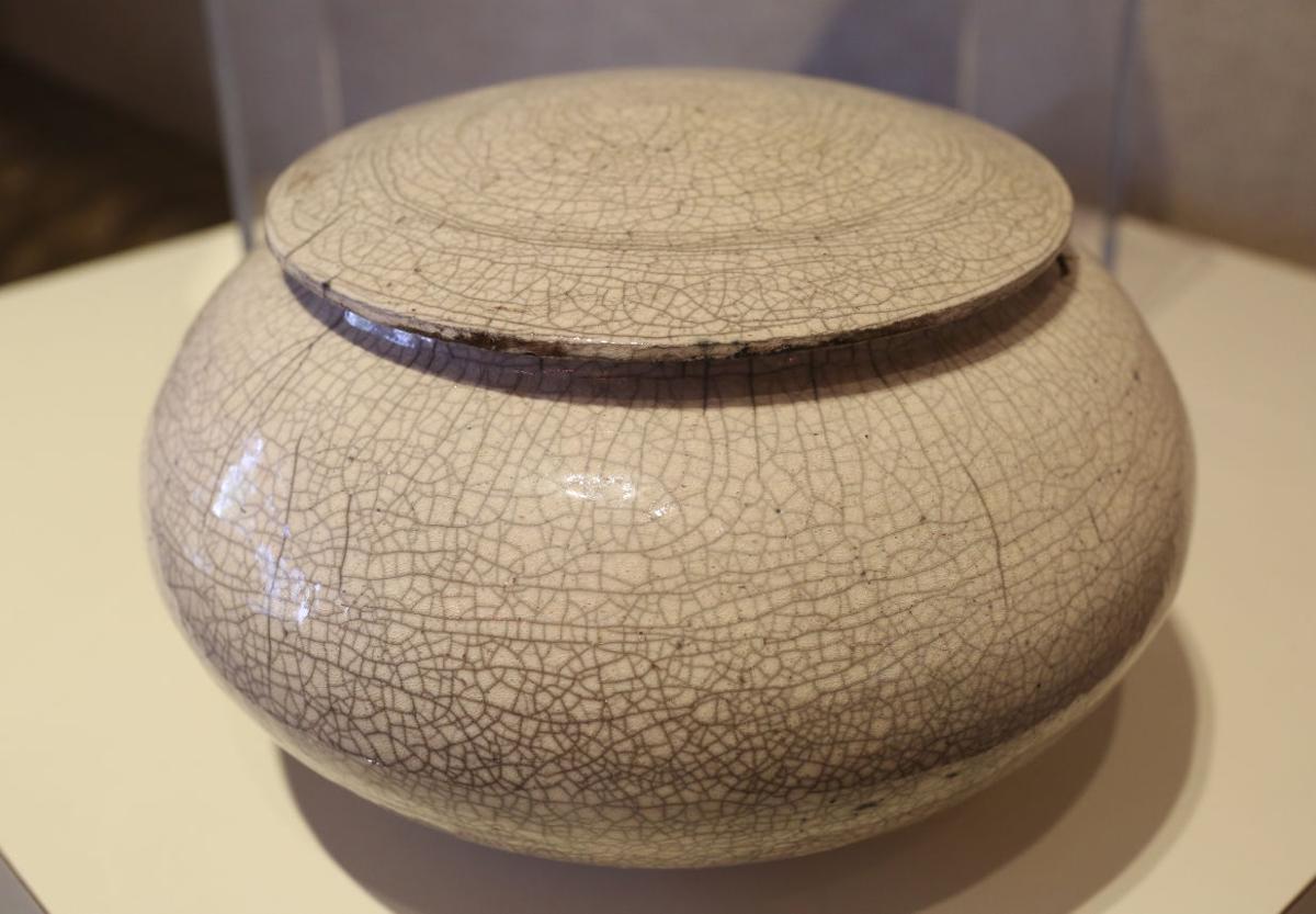 Tuscaloosa ceramics artist mixes Japaneseinspired pottery with