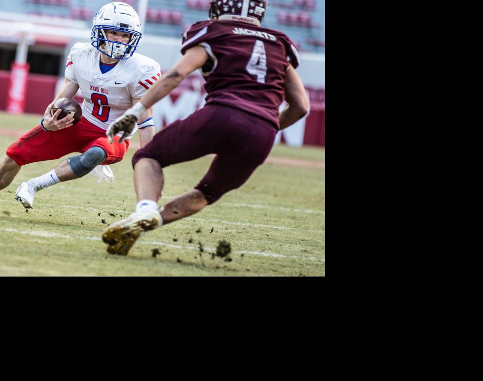 TimesDaily.com - Mars Hill, Russellville football start season ranked image