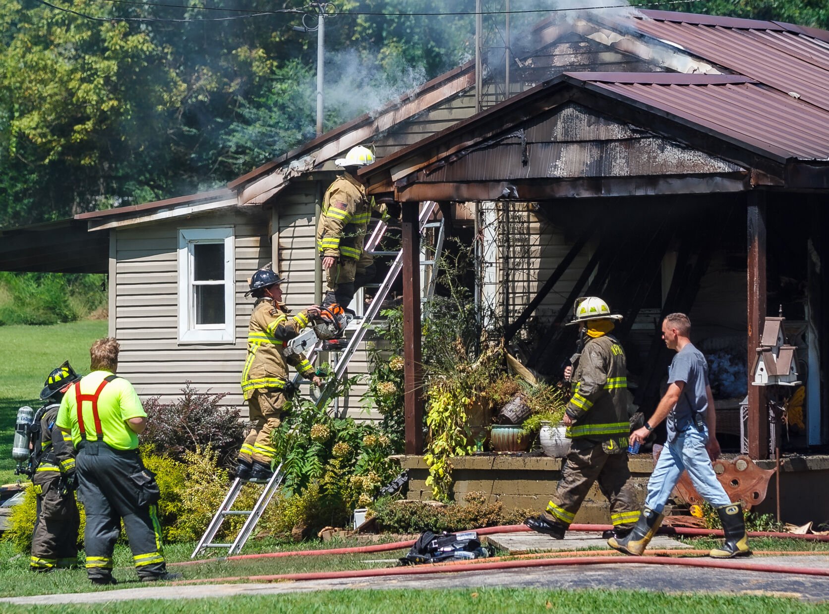 Dozens Of Firefighters Battle Thursday Blaze | Local News | Timesdaily.com