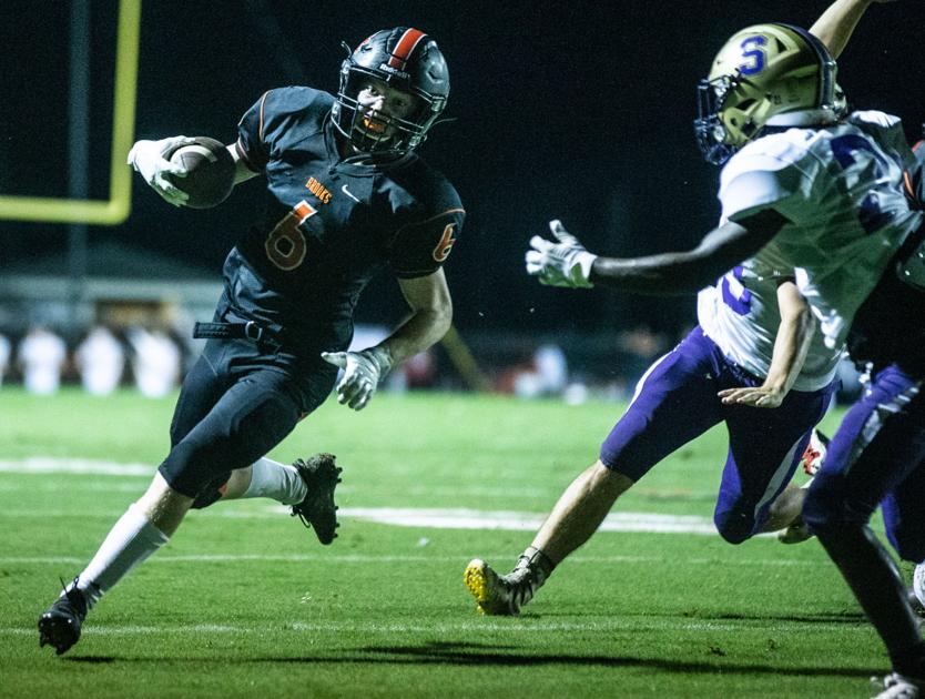 TimesDaily.com - Brooks' defense, running game power past Bulldogs image