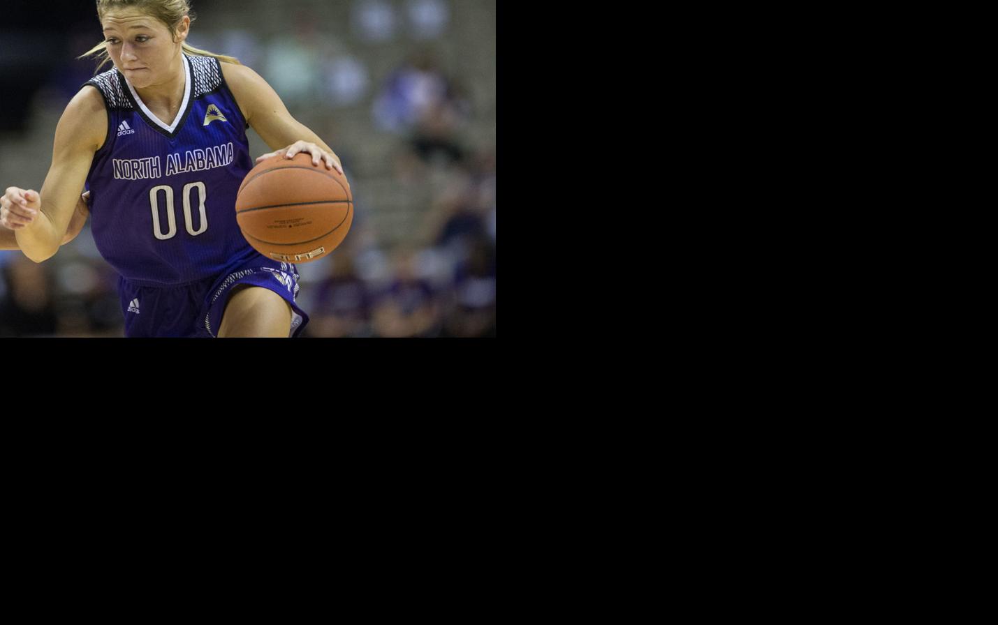 Una Women S Basketball Upsets Vanderbilt To Open Division I Era