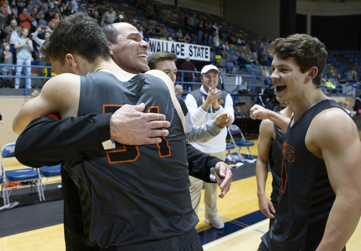 Brooks 54 West Limestone Lions Survive Thriller In Ot To Win