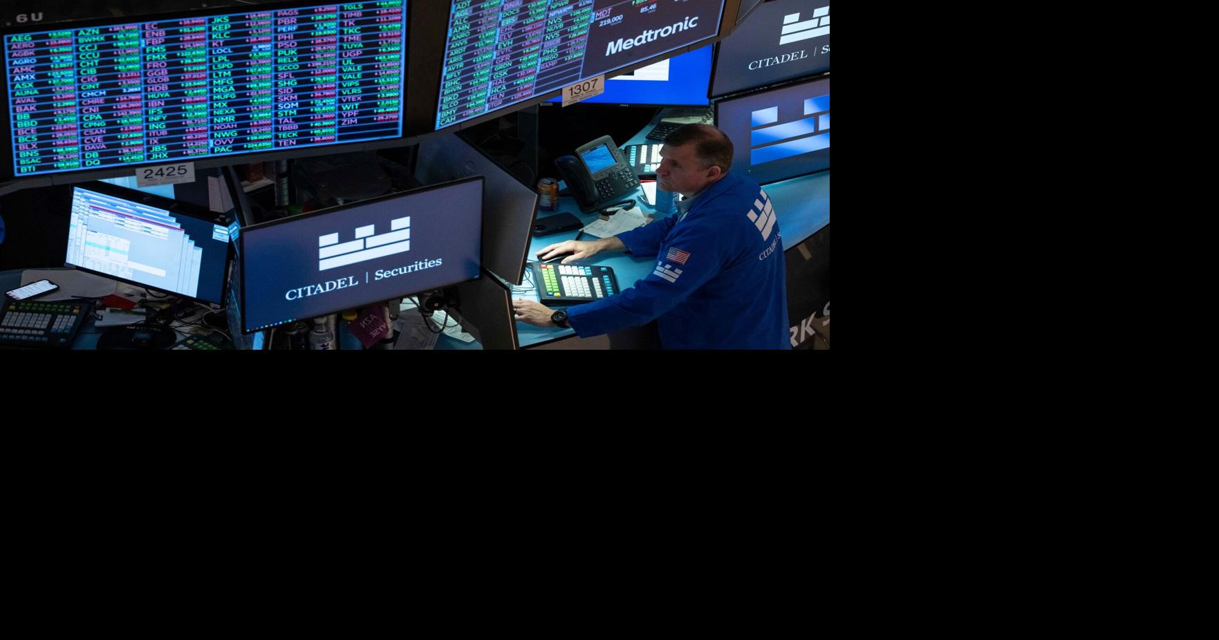 US stocks edge further from their records