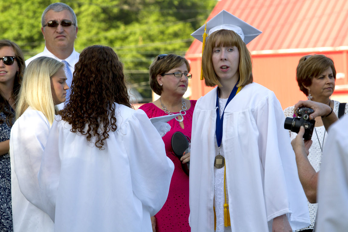 Deshler High School Graduation Gallery
