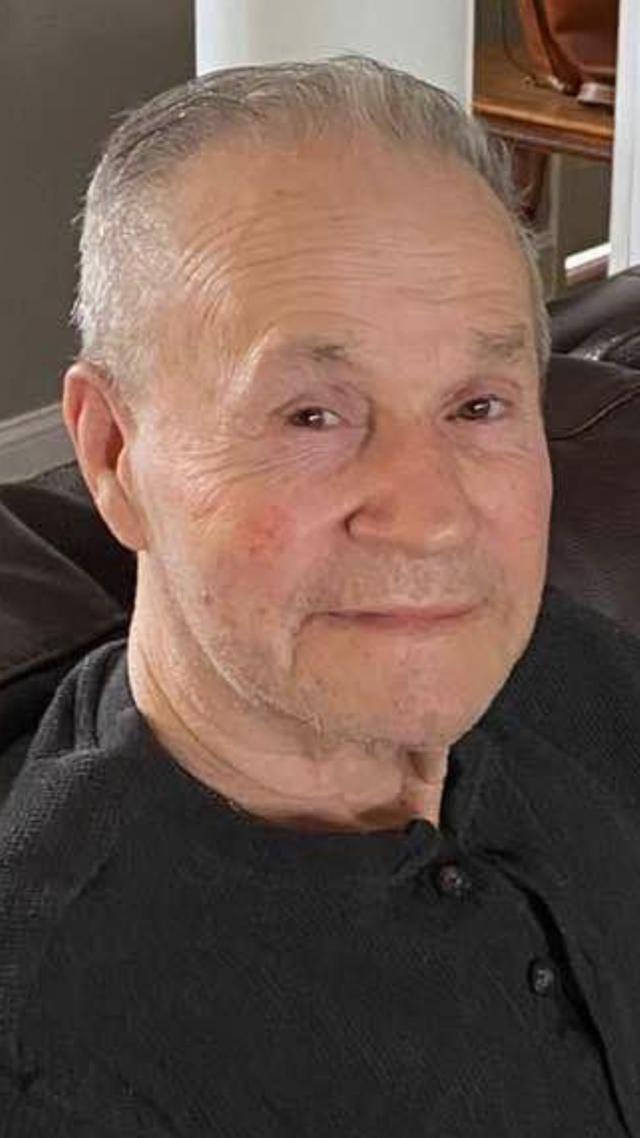 Harold Holt Obituaries