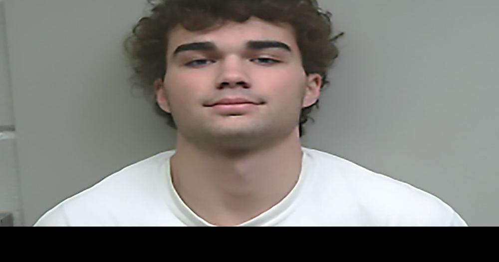 Muscle Shoals teen facing robbery, assault charges Local News