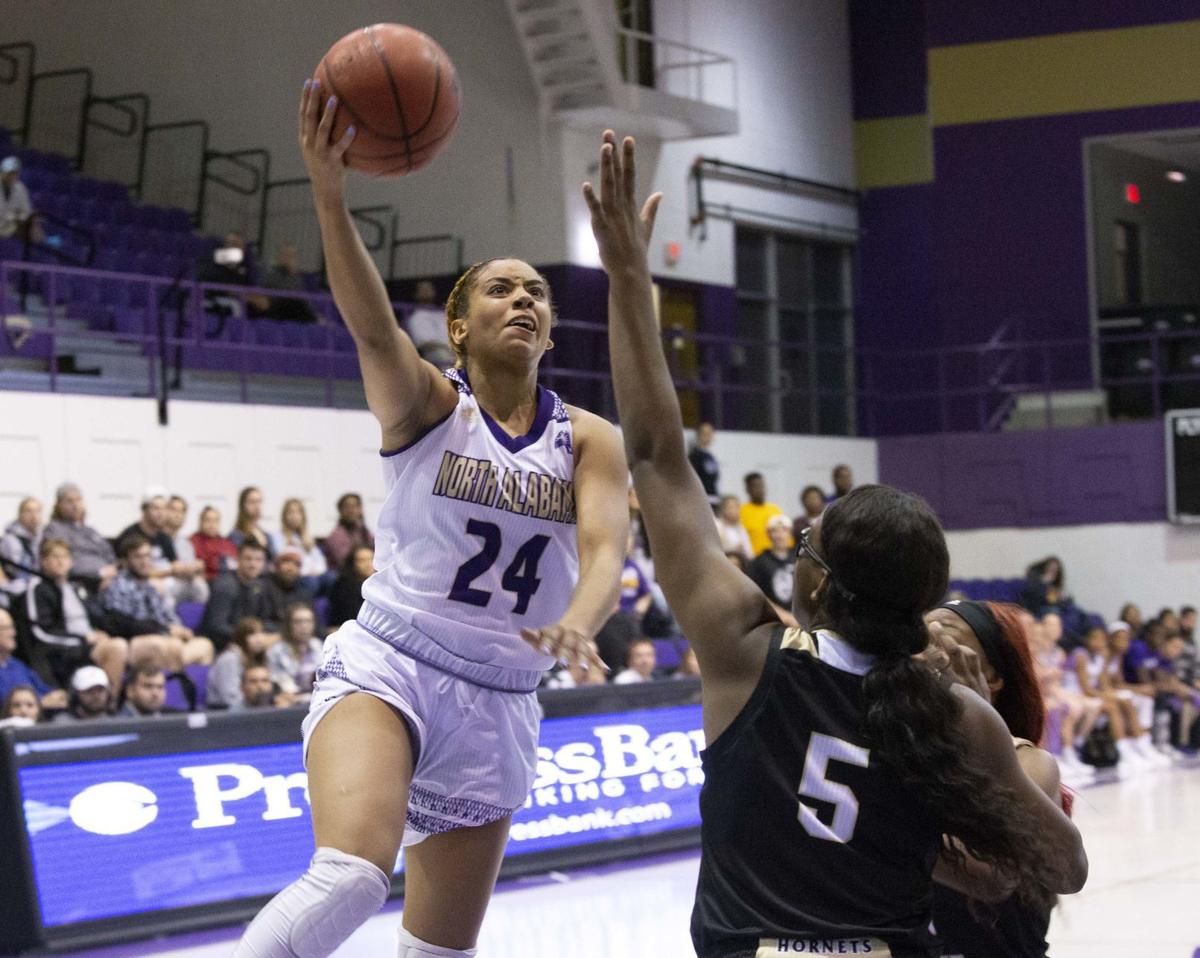 Una Women S Basketball Lions Beat Asu 68 42 Top Sports Rotator