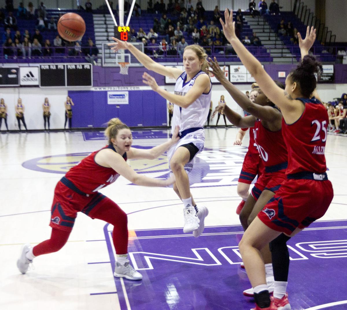 Una Women S Basketball Lions Hold Off Njit Una Sports