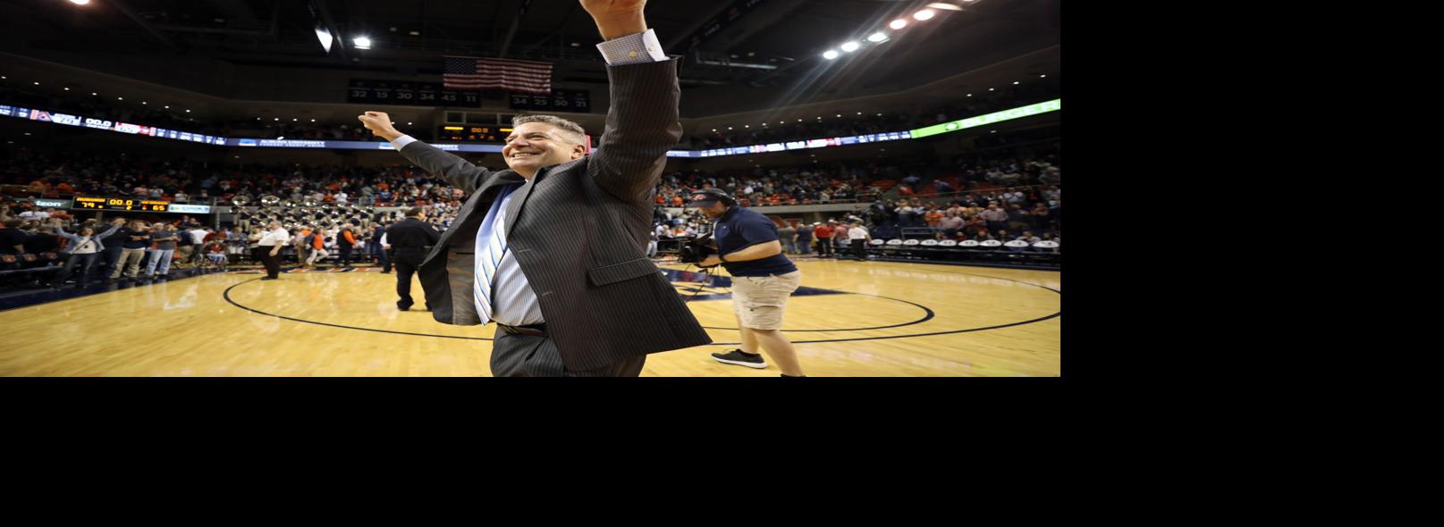 Auburn Basketball Pearl Gets Extension Through 2022 23 Auburn
