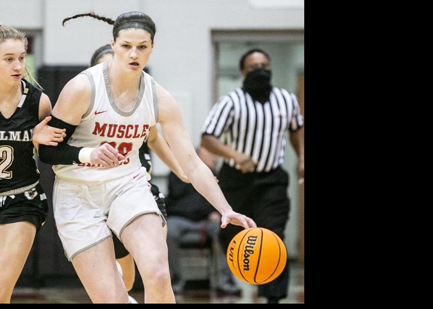 TimesDaily.com - With season on the line, Muscle Shoals girls survive challenge from Cullman image
