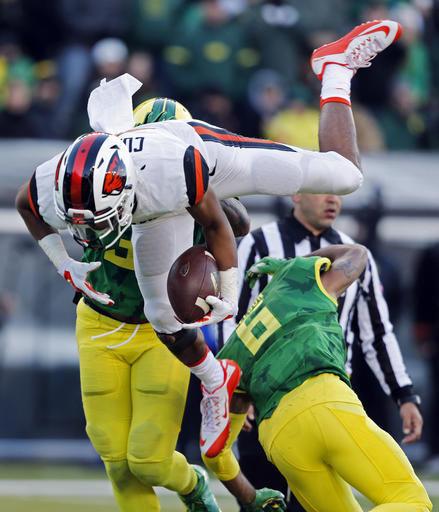 Ducks Beavers Call An End To Civil War College Headlines
