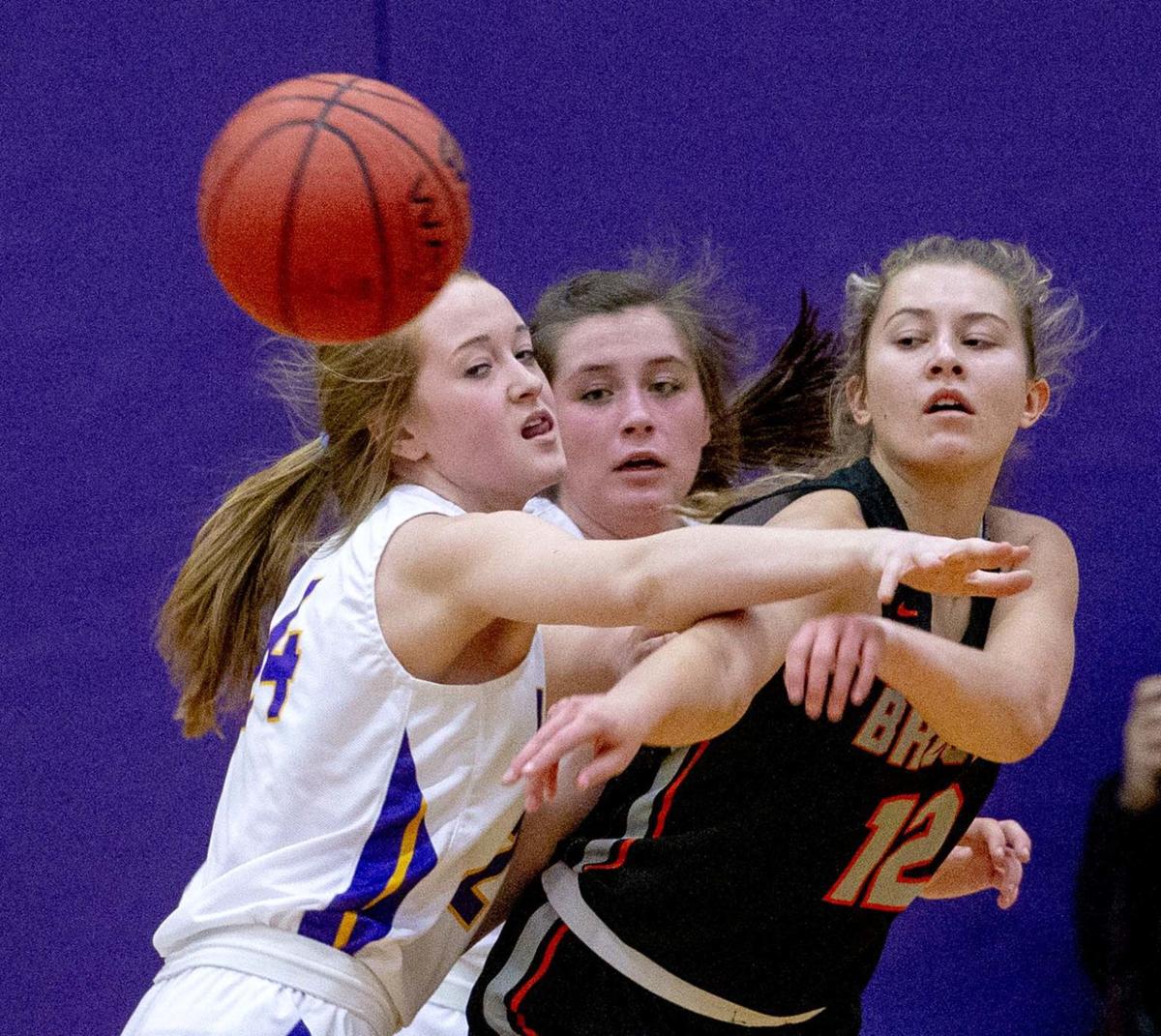 High School Basketball Lexington Girls Finish Strong To Topple