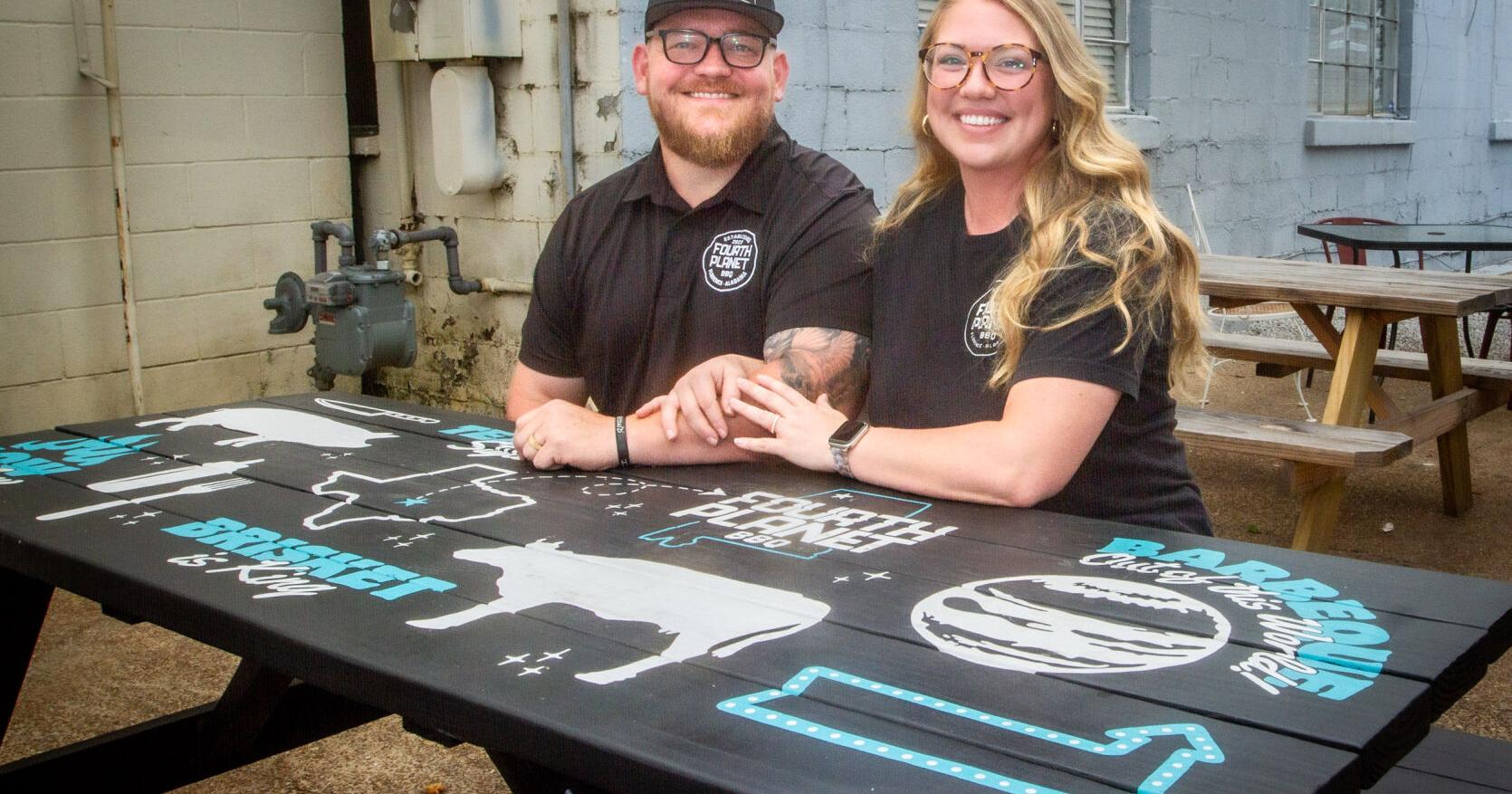 Oak smoked And Out Of This World Fourth Planet BBQ Brings Texas Oak smoked And Out Of This World Fourth Planet BBQ Brings Texas