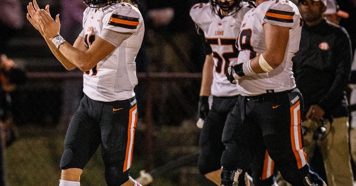 TimesDaily.com - Still alive: After victory, Brooks still has chance at playoffs image