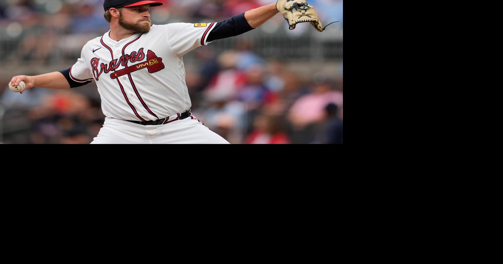 Braves get sterling starts from Elder, Holmes after deadline