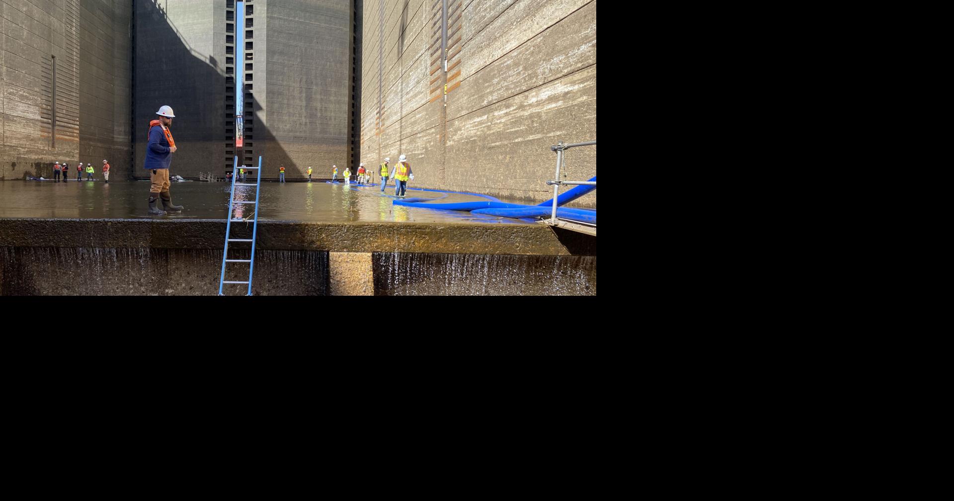 Engineers performing maintenance at Wilson Lock | News | timesdaily.com