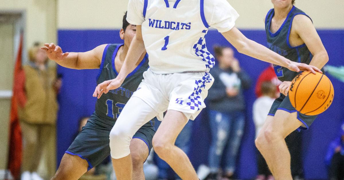 TimesDaily.com - Friday's roundup | Kelsoe helps Colbert Heights to pair of wins image