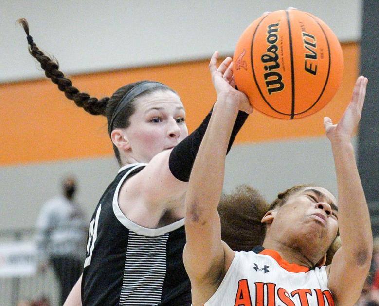 TimesDaily.com - Muscle Shoals’ Puckett lands major award image