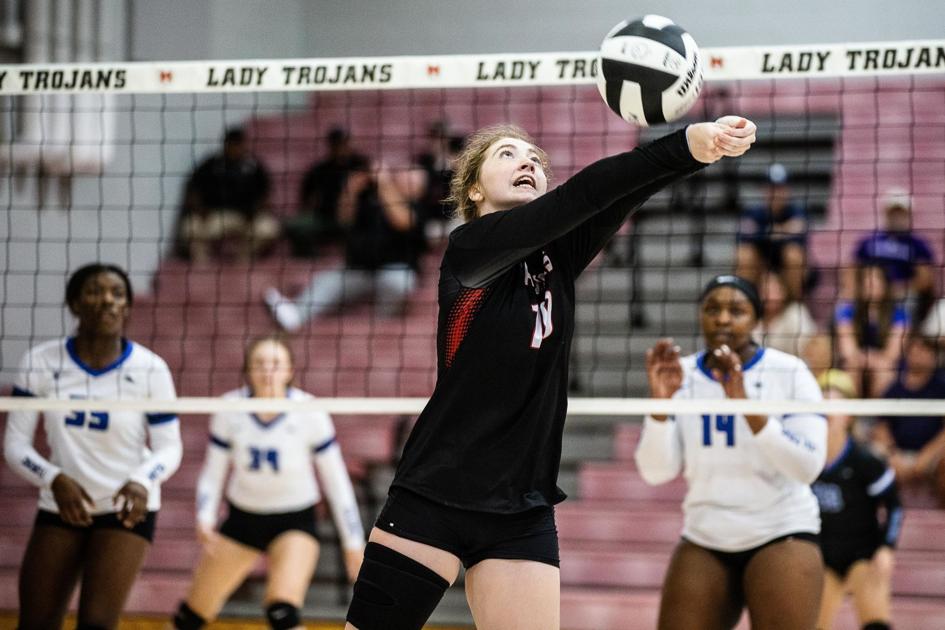 TimesDaily.com - Volleyball: Muscle Shoals vs. Florence image