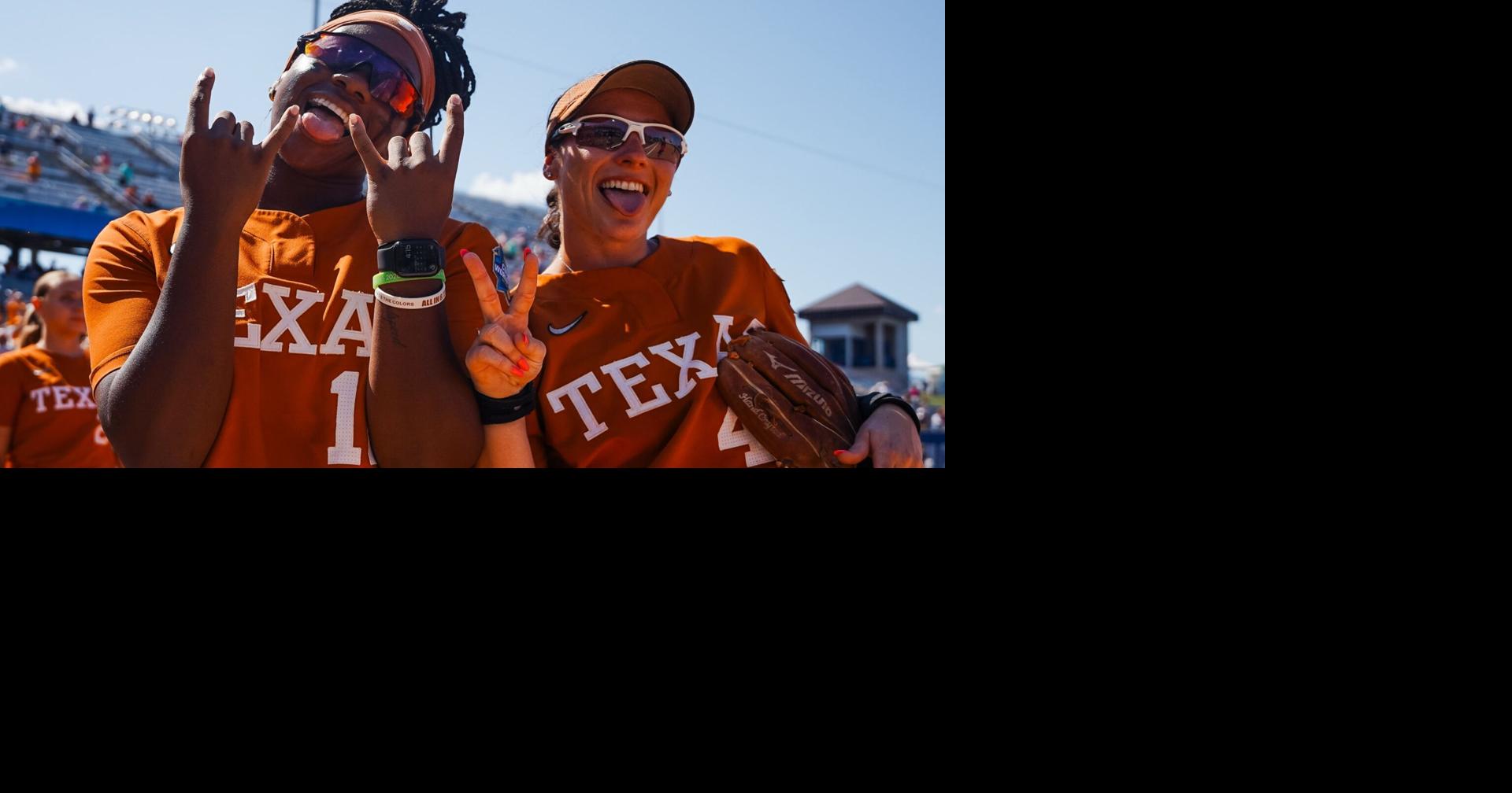 Victoria Hunter Leighann Goode 2026 Texas softball