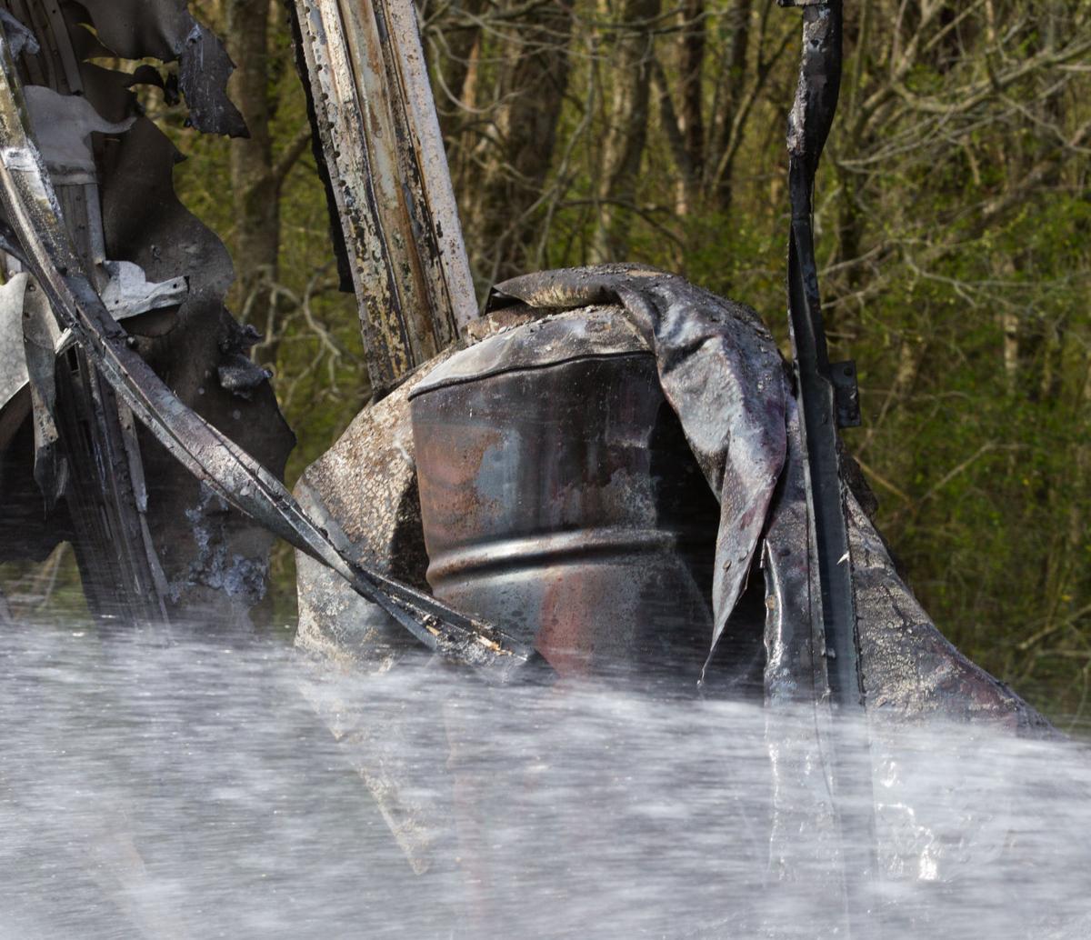 18-Wheeler burns 3