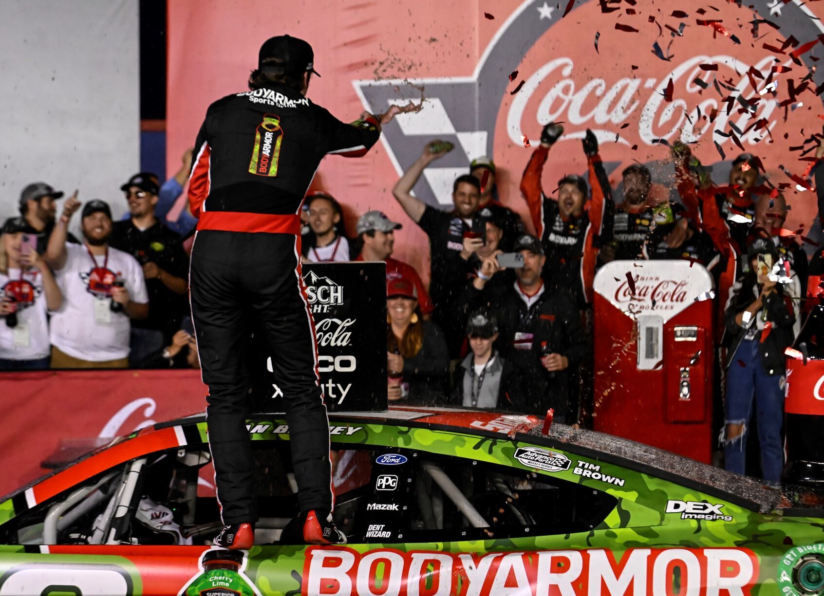 Fizzy Fun: Blaney Wins Coca-Cola 600 To End Winless Drought | Sports ...